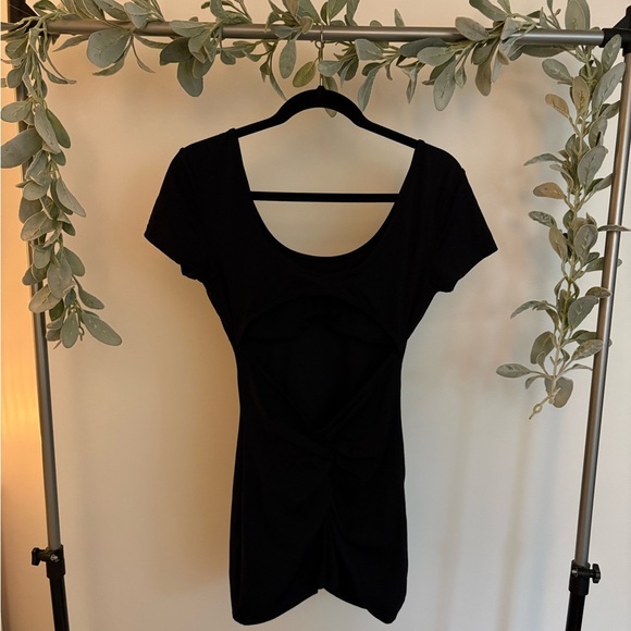 Bodysuit/Romper - Picture 2 of 4